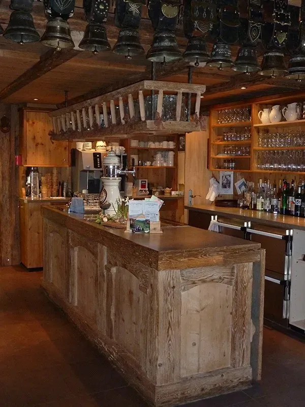 bar